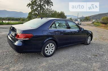 Седан Mercedes-Benz E-Class 2013 в Хусті