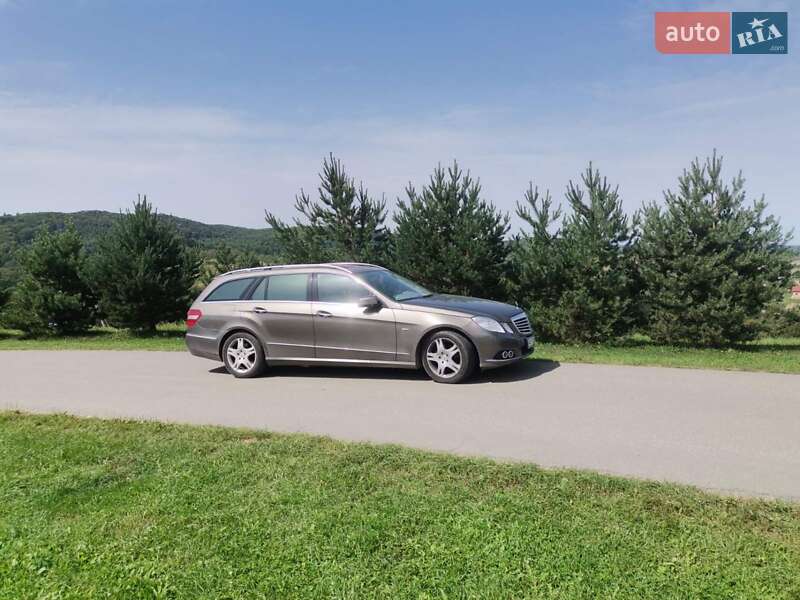 Универсал Mercedes-Benz E-Class 2011 в Ивано-Франковске фото 2 Универсал Mercedes-Benz E-Class 2011 в Ивано-Франковске