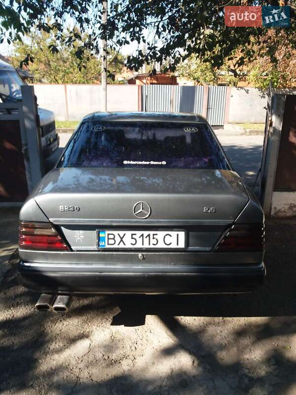 Седан Mercedes-Benz E-Class 1989 в Хмельницькому