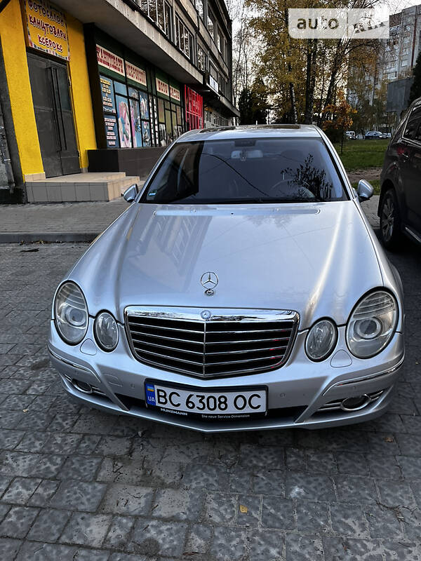 Седан Mercedes-Benz E-Class 2007 в Львові