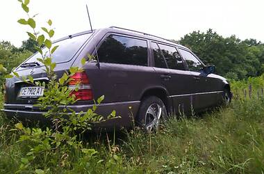 Универсал Mercedes-Benz E-Class 1994 в 
