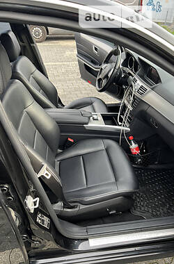 Седан Mercedes-Benz E-Class 2013 в Киеве