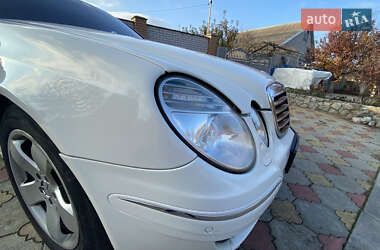 Седан Mercedes-Benz E-Class 2008 в 