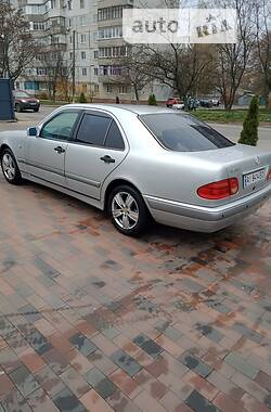 Седан Mercedes-Benz E-Class 1998 в Белой Церкви