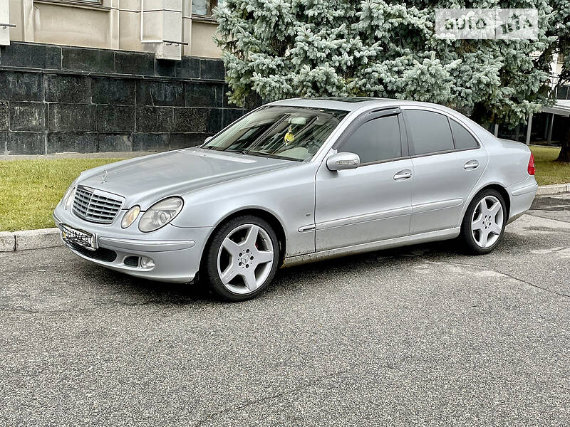 Седан Mercedes-Benz E-Class 2002 в Одесі