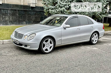 Седан Mercedes-Benz E-Class 2002 в Одесі