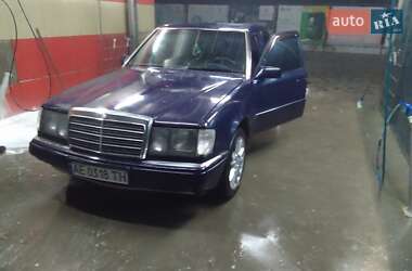 Седан Mercedes-Benz E-Class 1992 в Днепре