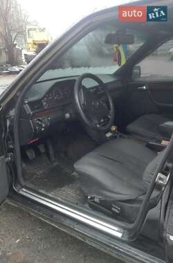 Седан Mercedes-Benz E-Class 1995 в 