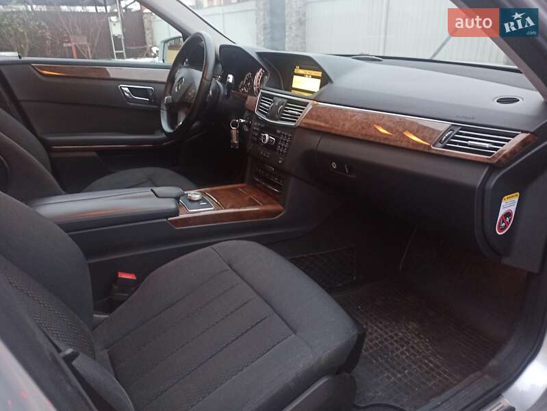 Универсал Mercedes-Benz E-Class 2011 в Киеве