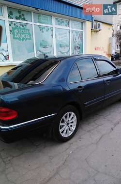 Седан Mercedes-Benz E-Class 1998 в Белой Церкви