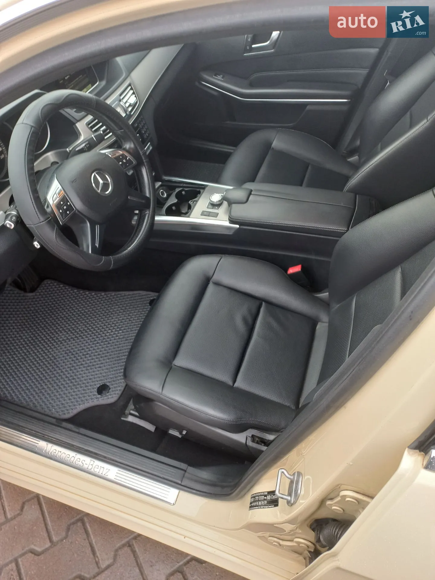 2013 Mercedes-Benz E-klasse - мініатюра 12