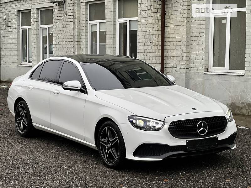 Седан Mercedes-Benz E-Class 2021 в Києві