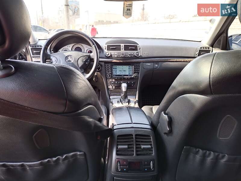 Седан Mercedes-Benz E-Class 2003 в Запоріжжі