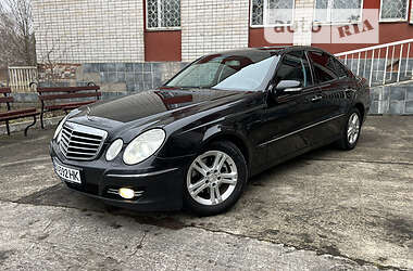 Седан Mercedes-Benz E-Class 2008 в Нетешине