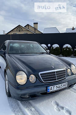 Седан Mercedes-Benz E-Class 2000 в Львове