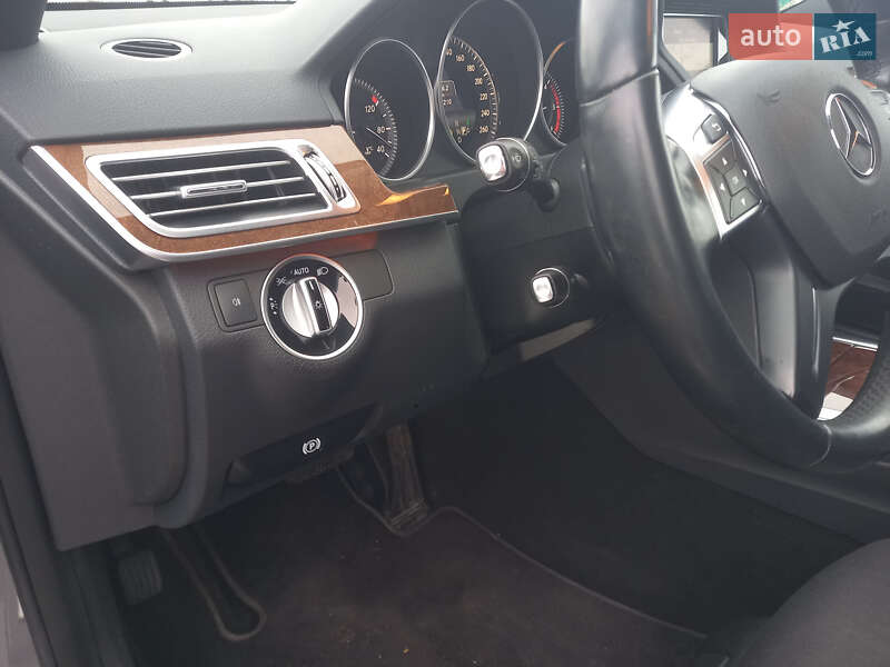 Универсал Mercedes-Benz E-Class 2014 в Луцке