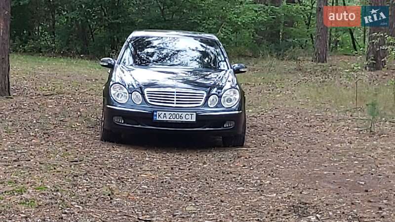 Седан Mercedes-Benz E-Class 2005 в Киеве