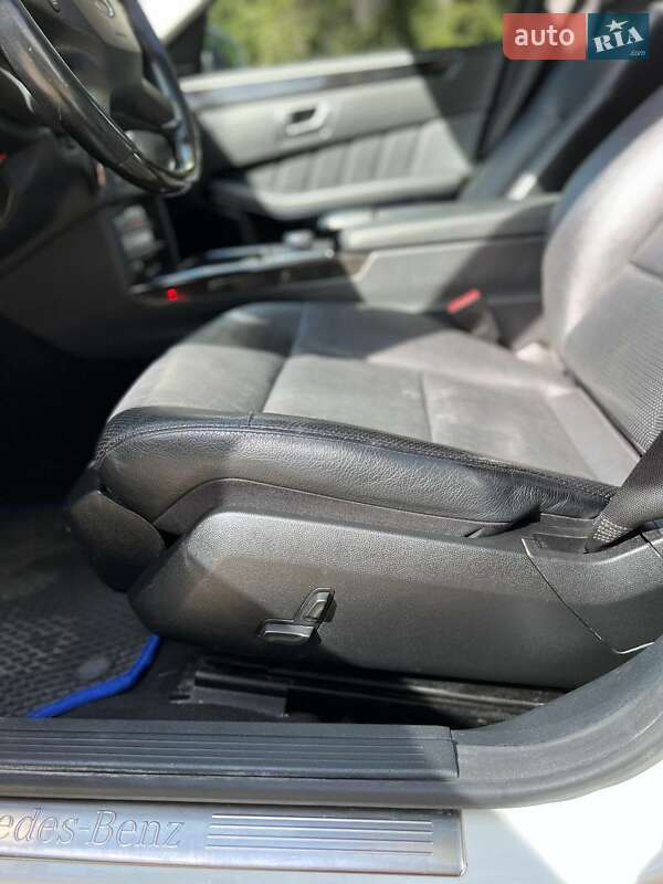 Універсал Mercedes-Benz E-Class 2011 в Бродах