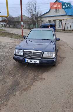 Седан Mercedes-Benz E-Class 1994 в Балте