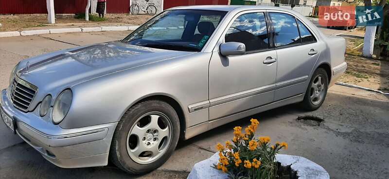 Седан Mercedes-Benz E-Class 2002 в Измаиле фото 7 Седан Mercedes-Benz E-Class 2002 в Измаиле