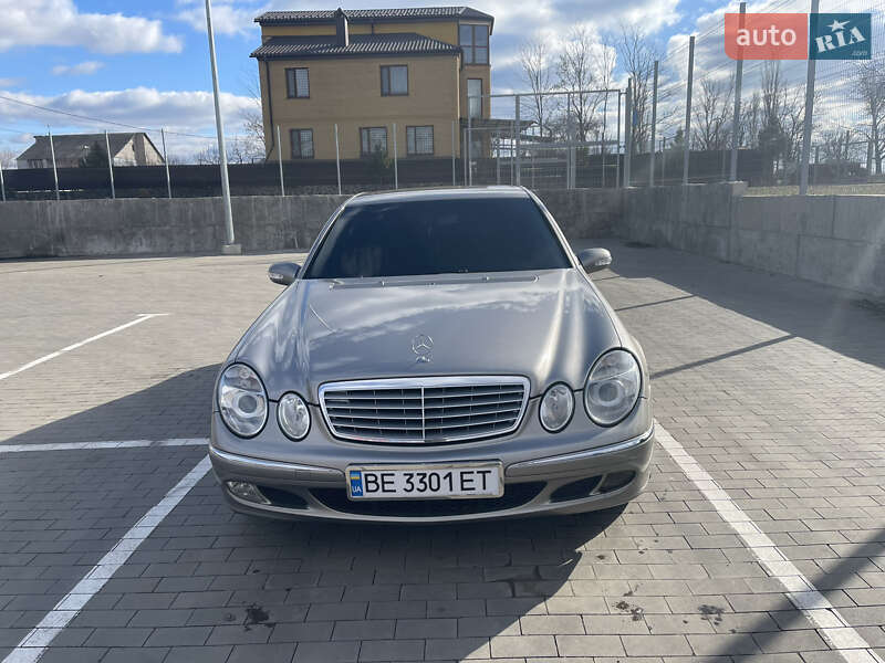 Седан Mercedes-Benz E-Class 2004 в Первомайске