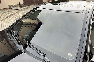 Купе Mercedes-Benz E-Class 2010 в 