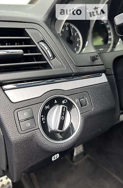 Купе Mercedes-Benz E-Class 2010 в 