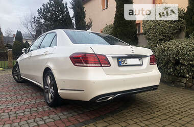 Седан Mercedes-Benz E-Class 2013 в Львові