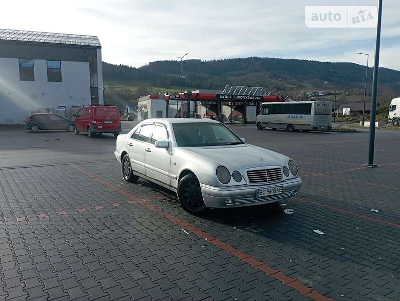 Седан Mercedes-Benz E-Class 1998 в Стрые