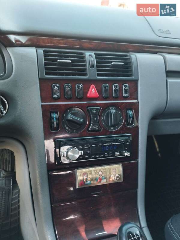 Седан Mercedes-Benz E-Class 2000 в Баштанке фото 6 Седан Mercedes-Benz E-Class 2000 в Баштанке