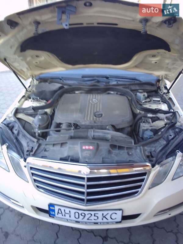 Седан Mercedes-Benz E-Class 2011 в Черкасах