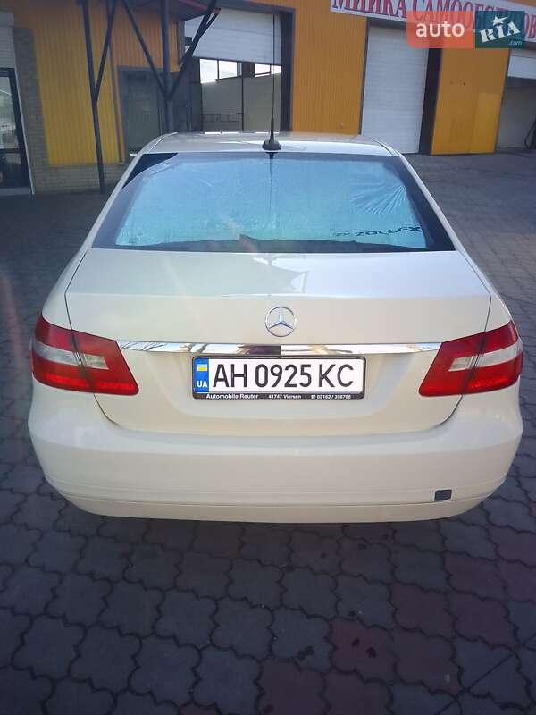 Седан Mercedes-Benz E-Class 2011 в Черкасах