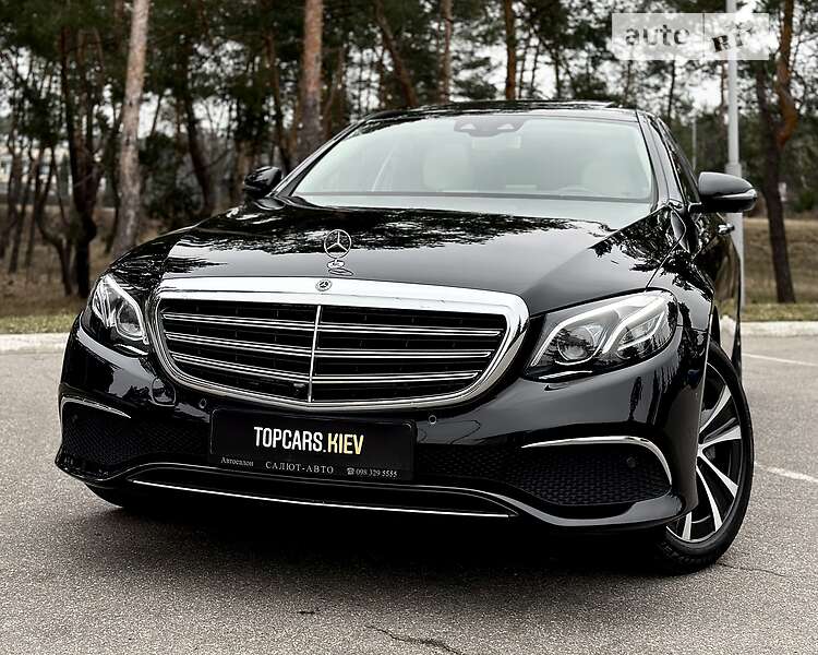 Седан Mercedes-Benz E-Class 2018 в 