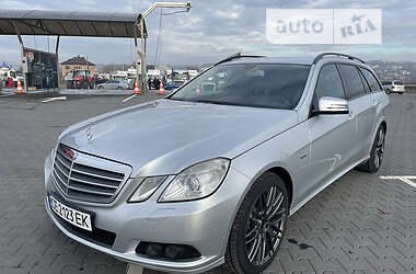 Универсал Mercedes-Benz E-Class 2011 в 