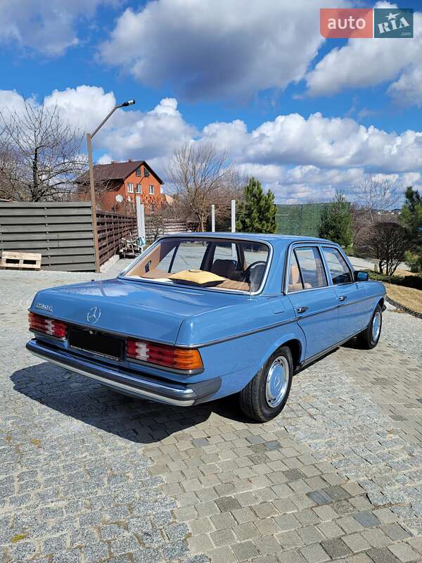Седан Mercedes-Benz E-Class 1984 в Києві