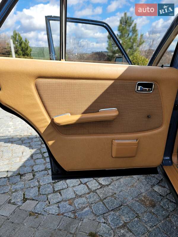 Седан Mercedes-Benz E-Class 1984 в Києві