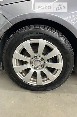 Седан Mercedes-Benz E-Class 2012 в 