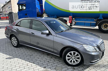 Седан Mercedes-Benz E-Class 2012 в 
