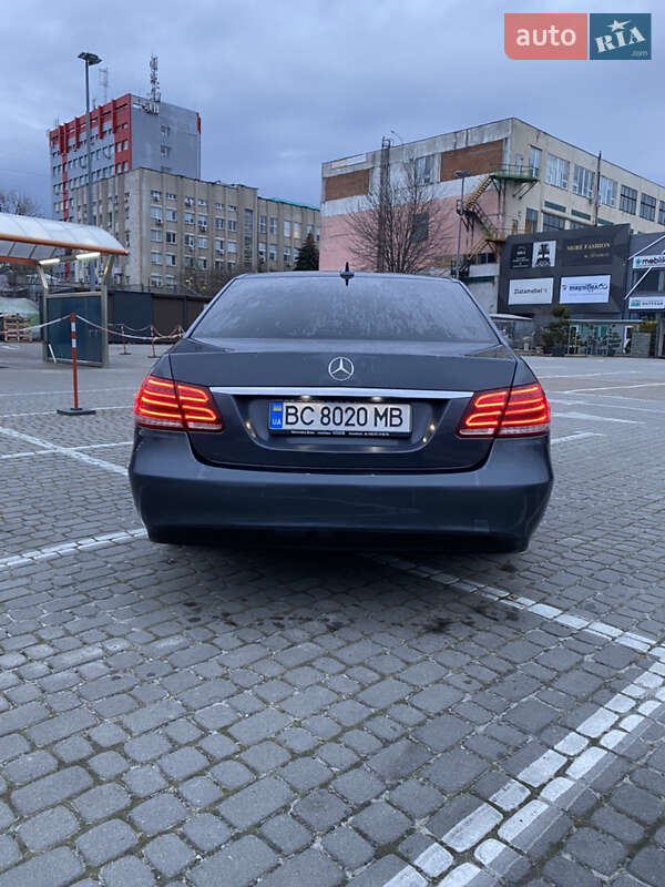 Седан Mercedes-Benz E-Class 2014 в Львове