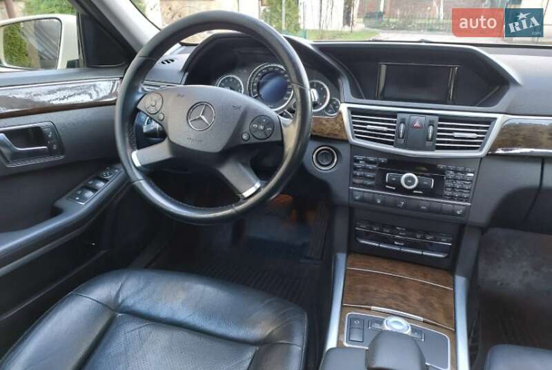 Универсал Mercedes-Benz E-Class 2011 в Чернигове