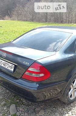 Седан Mercedes-Benz E-Class 2003 в Межгорье