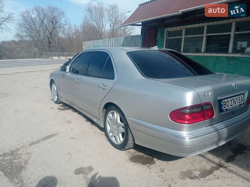 Седан Mercedes-Benz E-Class 1999 в Чорткове