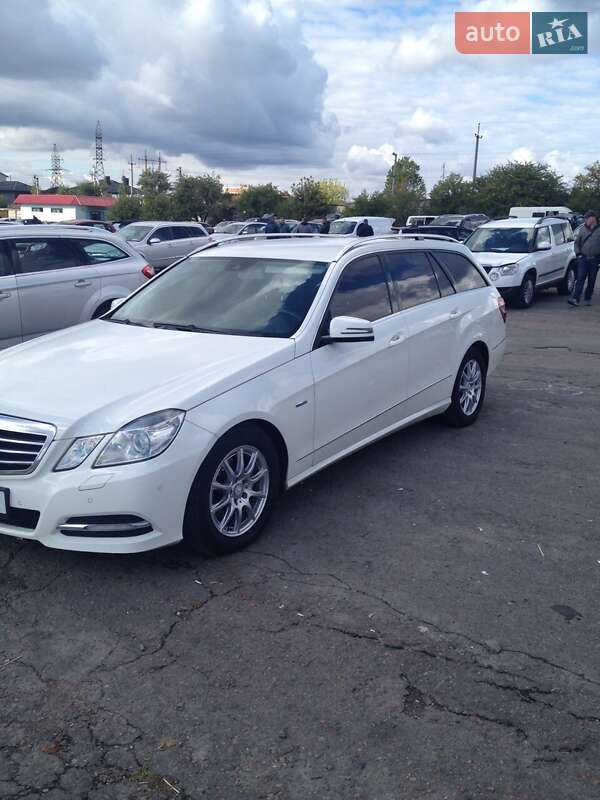Универсал Mercedes-Benz E-Class 2010 в Ровно