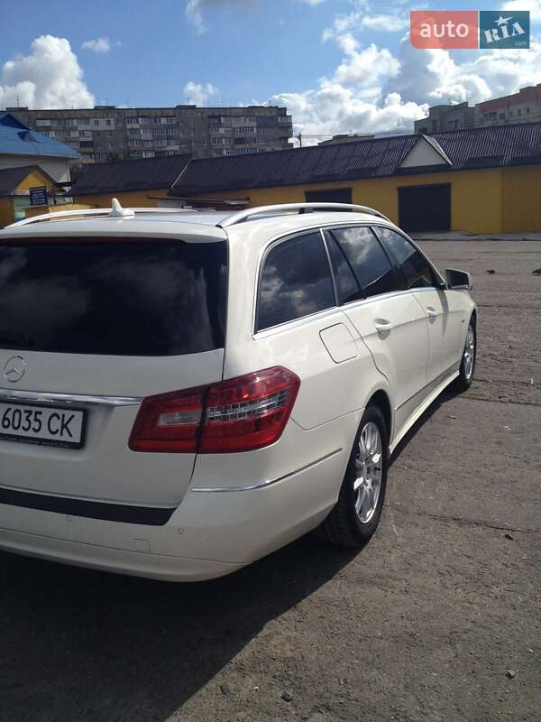 Универсал Mercedes-Benz E-Class 2010 в Ровно