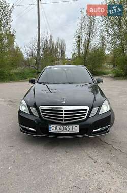 Седан Mercedes-Benz E-Class 2011 в 