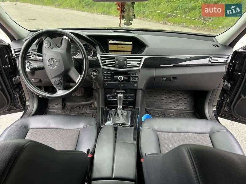 Седан Mercedes-Benz E-Class 2011 в Білій Церкві