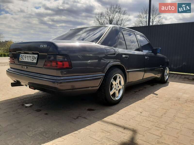 Седан Mercedes-Benz E-Class 1995 в Ивано-Франковске