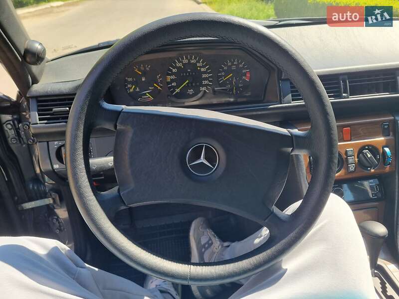 Седан Mercedes-Benz E-Class 1989 в Одессе фото 29 Седан Mercedes-Benz E-Class 1989 в Одессе