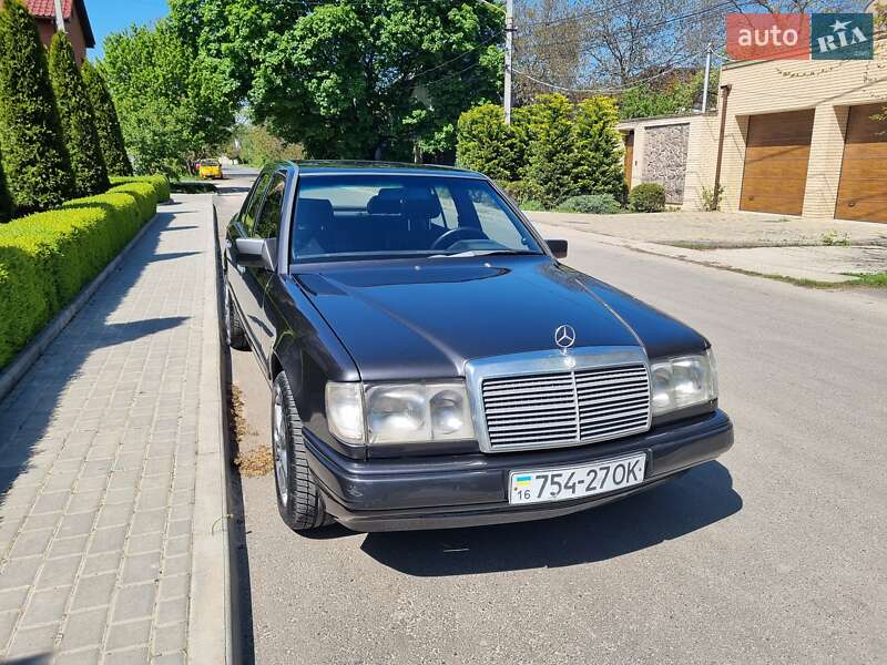 Седан Mercedes-Benz E-Class 1989 в Одессе фото 52 Седан Mercedes-Benz E-Class 1989 в Одессе