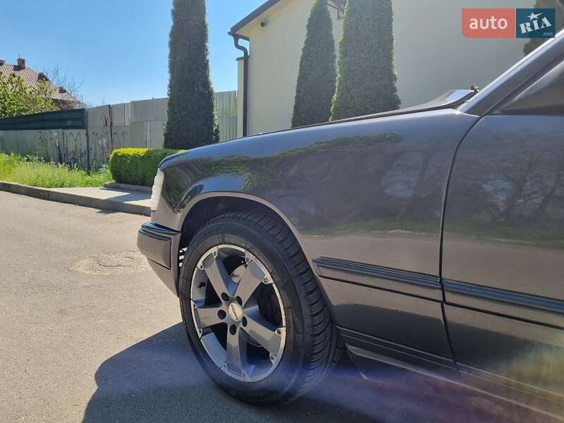 Седан Mercedes-Benz E-Class 1989 в Одессе фото 65 Седан Mercedes-Benz E-Class 1989 в Одессе